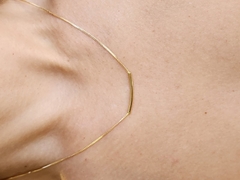 Colar Minimalista Tubo Vertigem Banhado a Ouro - comprar online