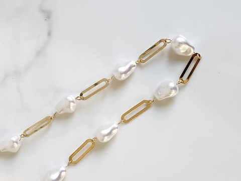 Colar Pérolas Barrocas Vertigem Banhado a Ouro