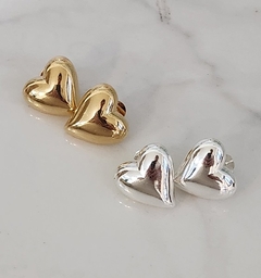 Brinco Coração Boleado Medio Vertigem Charm Banhado