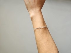 Pulseira Elos Longos Finos Lorraine Charm Banhada - Alisma Semijoias