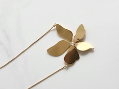 Colar Flor Botanika Vertigem Charm Banhado