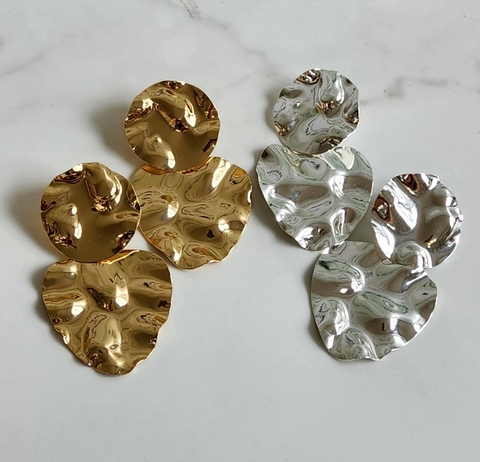 Brinco Costela Orgânico Vertigem Charm Banhado