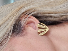 Brinco Coração Organico Vertigem Charm Banhado - comprar online