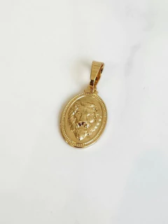 Pingente Oval Leão Vertigem Charm Banhado a Ouro