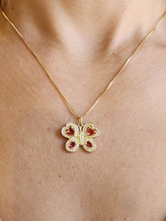 Colar Borboleta Cravejada Vertigem Charm Banhada a Ouro - comprar online
