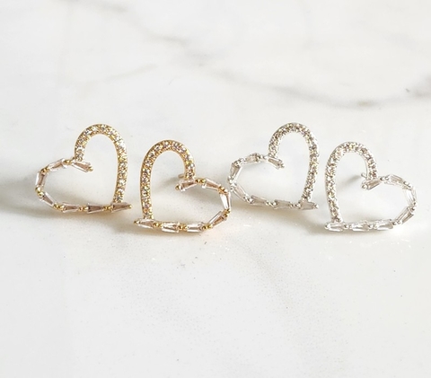 Brinco Coração Cravejado Vertigem Charm Banhado