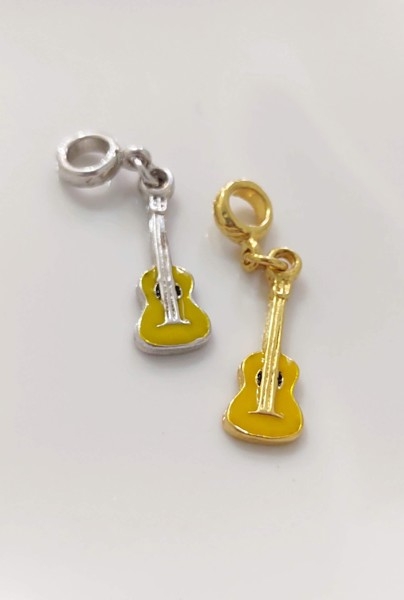 Berloque Violão Phoebe Banhado a Ouro