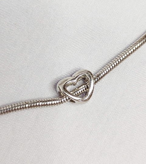 Berloque Coração Vazado Banho Ródio