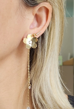 Brinco Flor Corrente Banhado a Ouro - comprar online