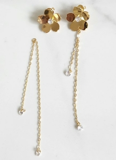 Brinco Flor Corrente Charm Banhado - comprar online