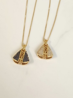 Colar Nossa Senhora Dupla Face Cravejado Banhado a Ouro - Alisma Semijoias