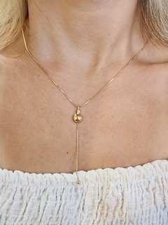 Colar Gravatinha Bola Charm Banhado a Ouro - comprar online