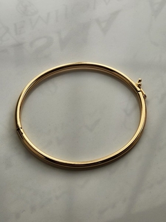 Bracelete Algema Oval Fecho Banhado a Ouro