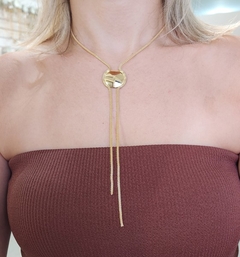 Colar Gravatinha Círculo Banhado a Ouro - comprar online