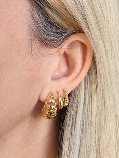 Brinco Gota Vazado Banhado a Ouro - comprar online