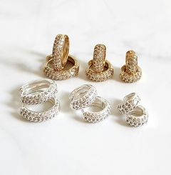 Argolinha Cravejada Zircônia Cristal Charm Banhada Ouro