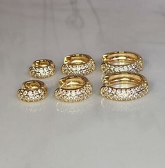 Argolinha Cravejada Zircônia Cristal Banhada a Ouro na internet