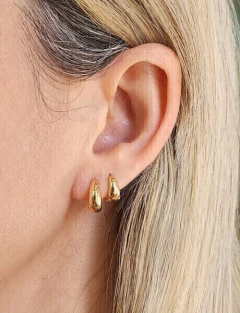 Argolinha Lisa Julia Banhada a Ouro na internet