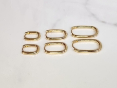 Argolinha Lisa Oval Banhada a Ouro - Alisma Semijoias