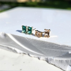 Brinco Pedra Colorida Retangular Cherry Banhado a Ouro - loja online