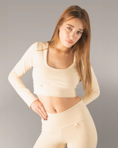 Remera ARIA - comprar online