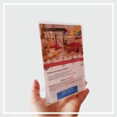 Display de Acrílico A6 (10x15cm) Formato L - ARTPHINAL ACRÍLICOS