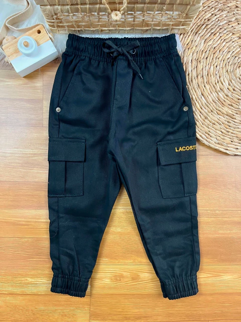 Calça cargo Léo - Preta