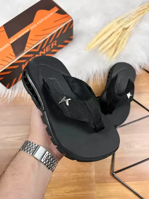 Chinelo Kenner - Preto