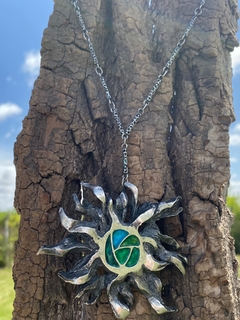 Cadena con excéntrico dije de plata 925 y esmalte - CATU Antiques