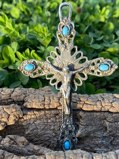 Cruz antigua de plata con Turquesa en internet