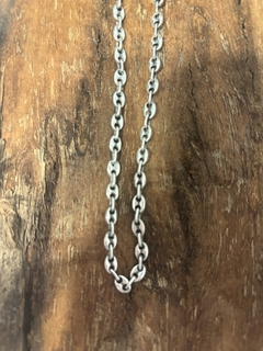 Antigua cadena de plata estilo gucci en internet