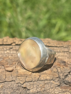 Anillo de plata y Nácar - comprar online