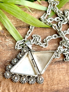 Cadena de plata con antiguo dije de plata y ojo de tigre - comprar online