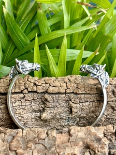 Esclava diseño caballos en plata