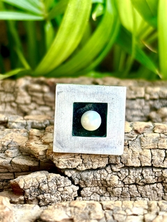 Antiguo anillo de plata y perla