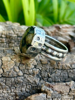 Anillo de plata con piedra focilizada - comprar online