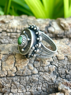 Anillo de plata con piedra caja Rape - comprar online