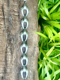 Antigua pulsera de plata