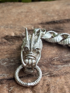 Antigua pulsera de plata excelente definición dragón