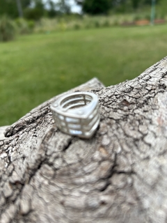 Anillo de plata italiana y acrilico excentrico en internet