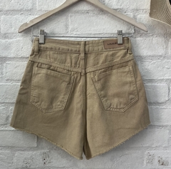 Short collor