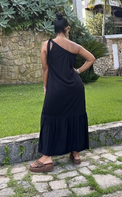 Vestido liso ombro só