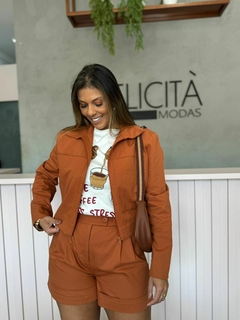 Shorts Alf com Pregas na internet
