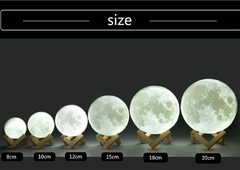 Luminária Lua 3D com controle remoto tem 16 cores diferentes - loja online