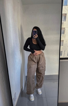 parachute pants bege escuro/caqui