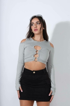 cropped ravena cinza