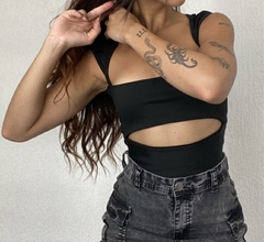 cropped aline