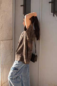 Remera oversize Desgastada - Reina Mora