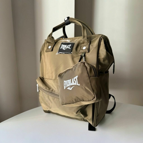Mochila Everlast Impermeable Con Monedero 22206