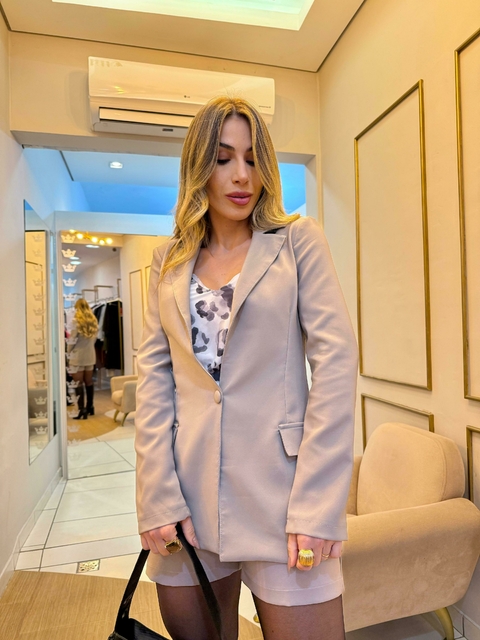 BLAZER EM ALFAIATARIA DISPLICENT - comprar online